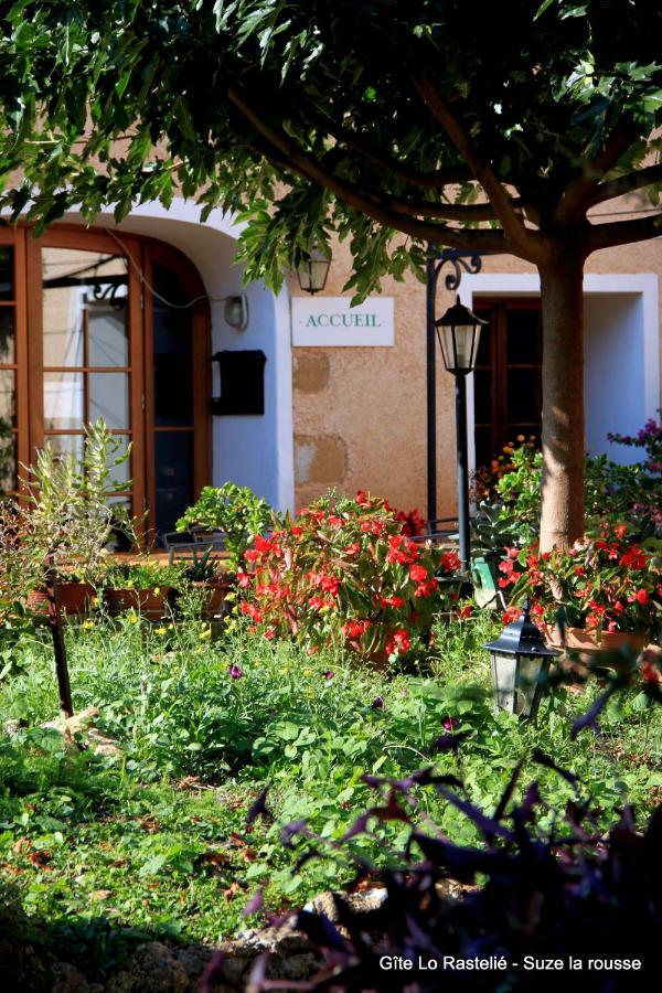 Bed and Breakfast Lo Rastelie Сюз-ла-Русс Экстерьер фото